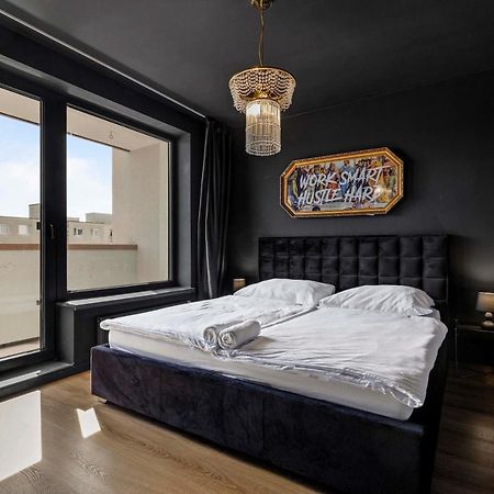 דירות ברטיסלאבה Lam Black - Ac - Balcony מראה חיצוני תמונה